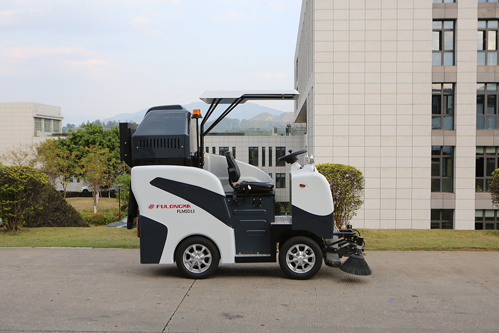 small electric sweeper