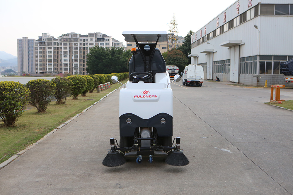 small electric sweeper